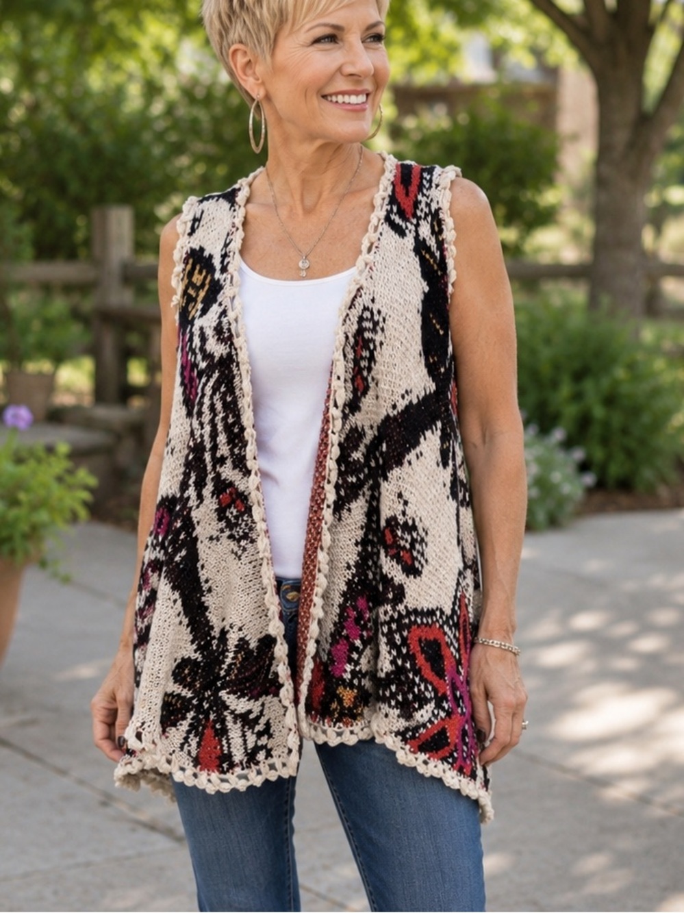 BKE Cream Open-Front Knit Vest Size Medium